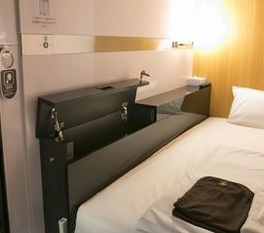 First Cabin Hanshin Nishi Umeda