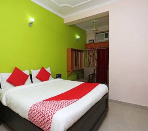 OYO 10567 Hotel Gandharv