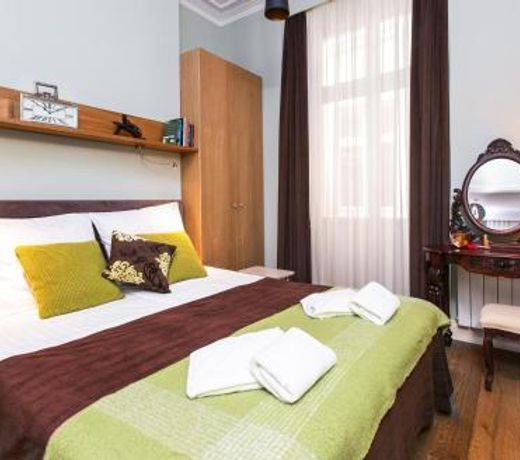 Old Town Brigue Apartment by Otium