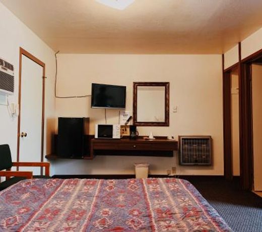Lakeside Motel