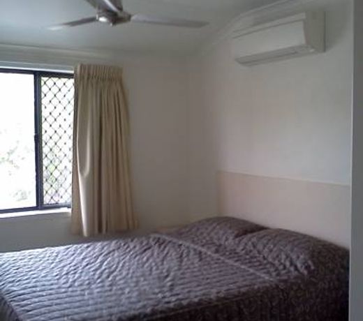 Sarina Hotel