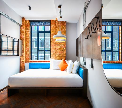 New Road Hotel