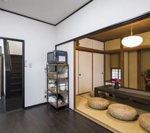 Purple Sofa House Kamakura Zushi