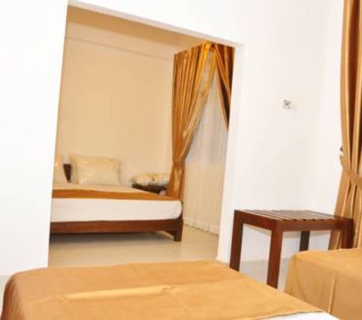 Royal Phoenix Boutique Hotel