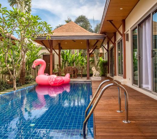 Villa Buton by Tropiclook
