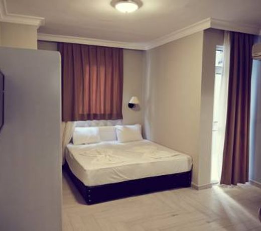 Two Seas Hotel
