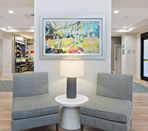 Hampton Inn & Suites-Seattle Woodinville WA