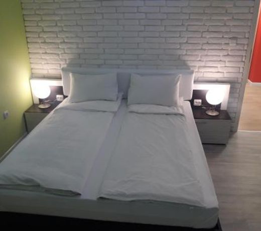Shishkova 3 Apartment