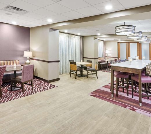 Hampton Inn and Suites Fond du Lac
