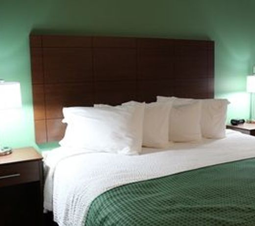 Brookstone Lodge & Suites - Emmetsburg