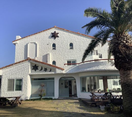 Amante Pension