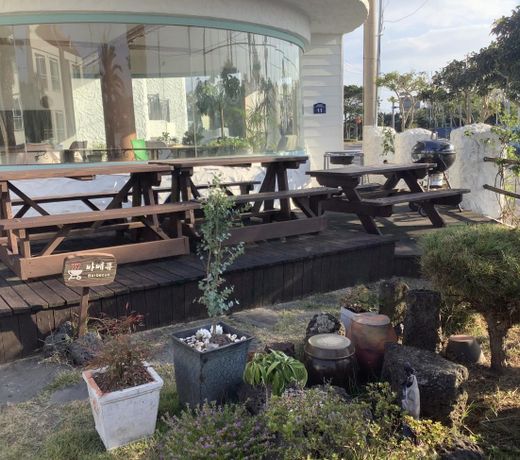 Amante Pension