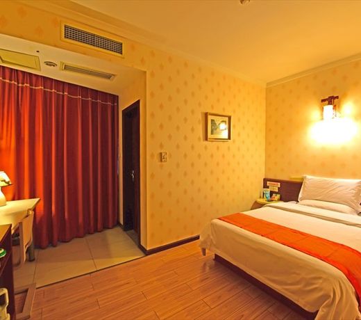 Lecheng Hotel