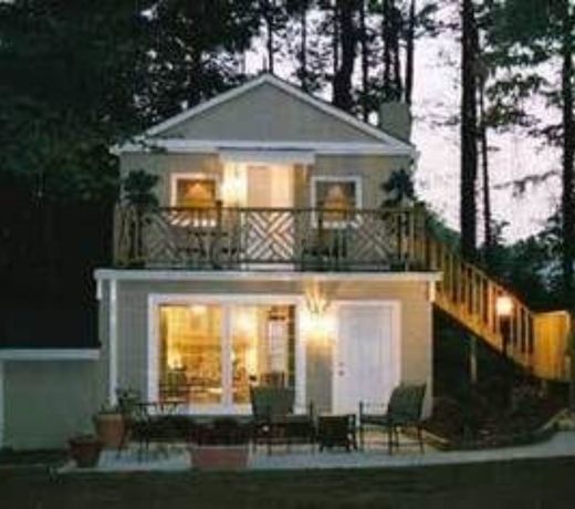 The Twin Lakes Lodge