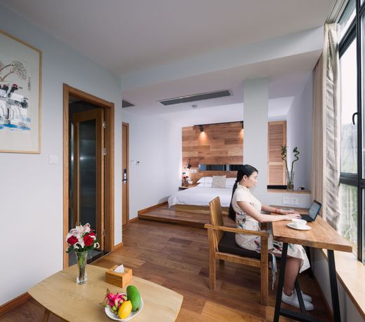 Yue Love Hotel
