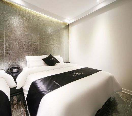La Luce Hotel