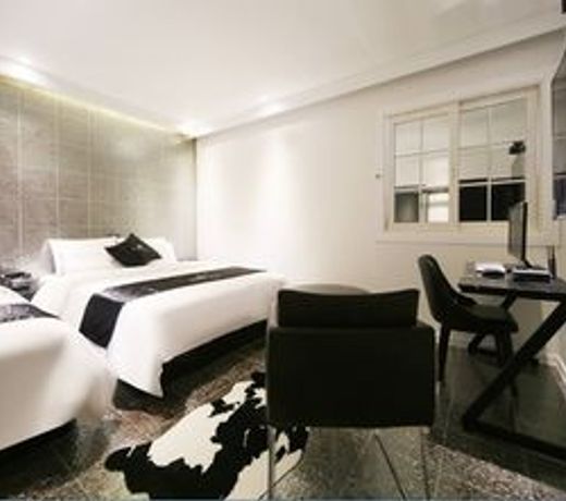 La Luce Hotel