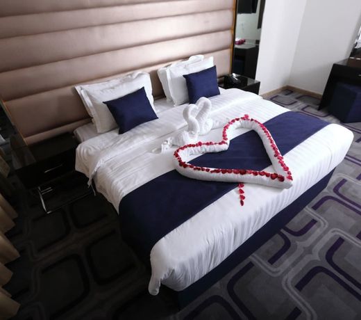 Rose White Hotel