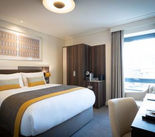Hotel 7