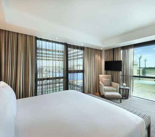 Legend Hotel Lagos Airport, Curio Collection By Hilton
