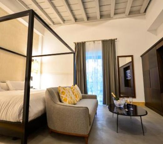 Hotel Legado Alcazar