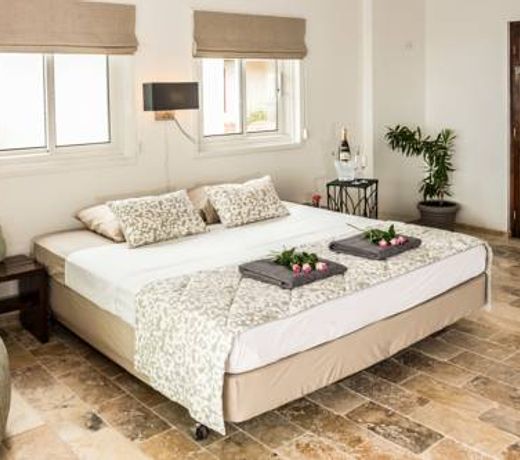 Nirvana Lodge