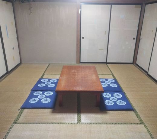 Tomo's hut in Japanese old style