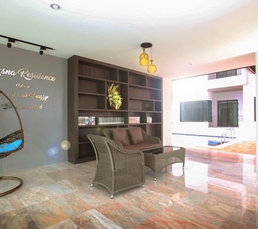 Luxsna Residence