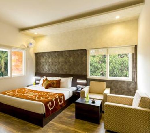 Summit Hampton Hotel