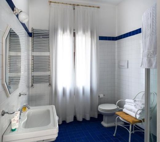 Casa Lunia Guesthouse