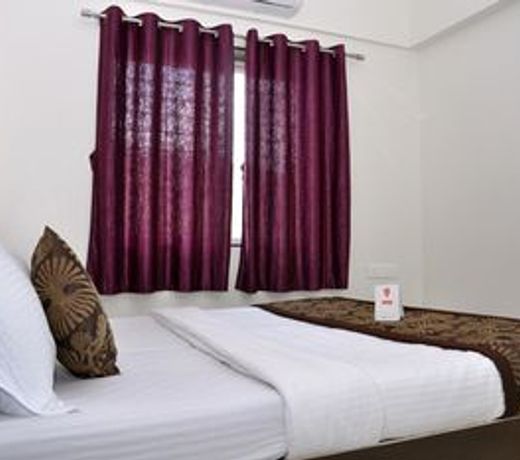 OYO 9533 Hotel Milind Villa