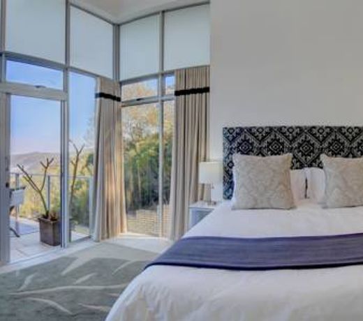 Infinity Blue Luxury Accommodation