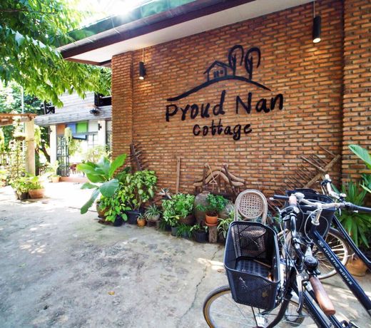 Proud nan cottage
