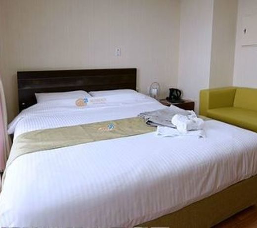 Mud Beach Hotel