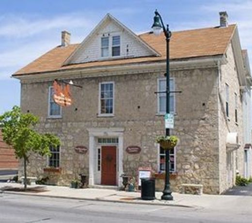 The Stagecoach Inn Bed & Breakfast and Five20 Social Stop