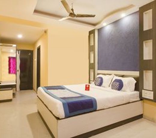 Capital O 11079 Hotel Prestige