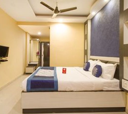 Capital O 11079 Hotel Prestige
