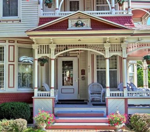 Grand Victorian B&B Inn