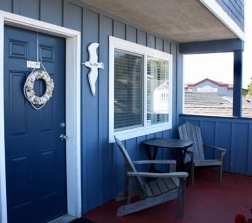 Boardwalk Cottages