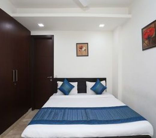 OYO 11003 Lemon Grass Residency