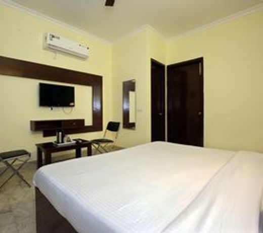 OYO 7724 Hotel Pr Chandigarh
