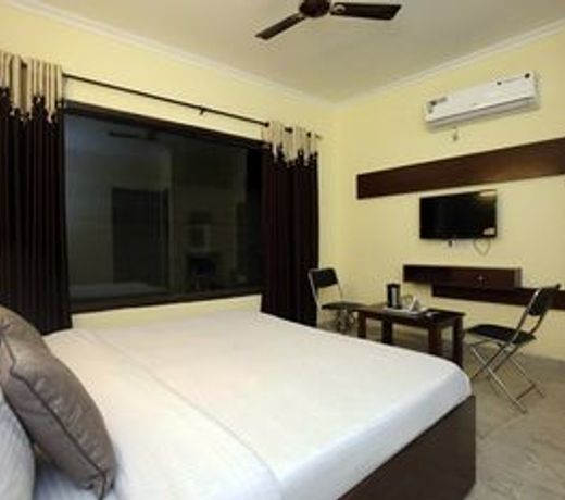 OYO 7724 Hotel Pr Chandigarh