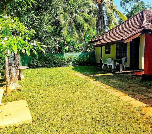 Fernando Residence