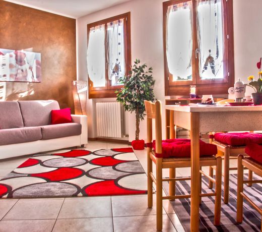 The Garden View Apartment
