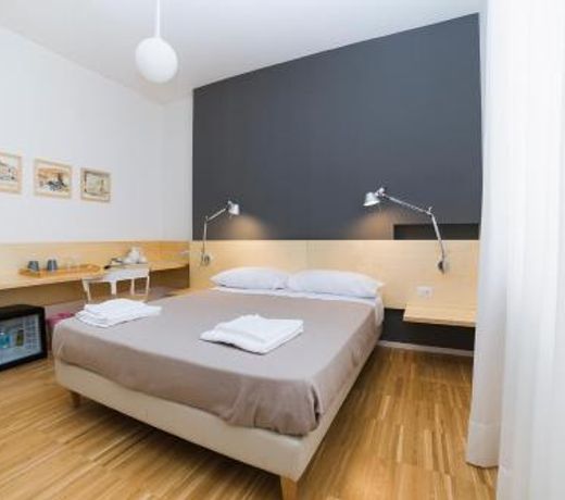 Well Suites - Piazza dei Martiri