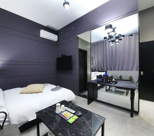 Hotel yaja wirye