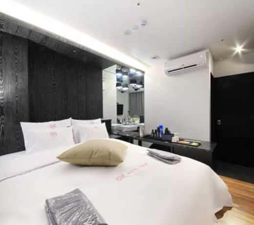 Hotel yaja wirye