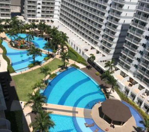 BEST Q CONDO w/ Great View