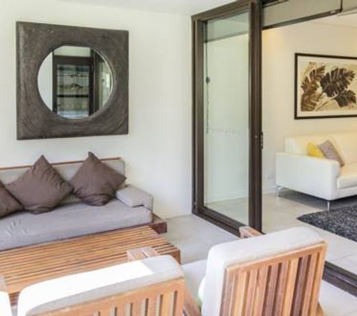 Port Douglas Private Apartments in Temple