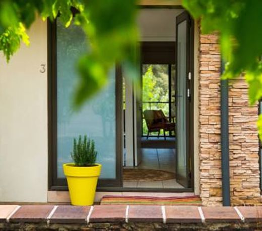 Lake Daylesford Lodge 3